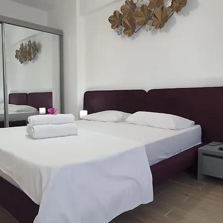 Infinity Pool & Spa Private Parking ナボダリ