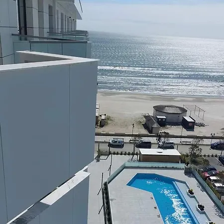 Apartment Infinity Pool & Spa Private Parking