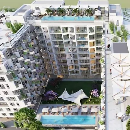 Infinity Pool & Spa Private Parking Apartment *