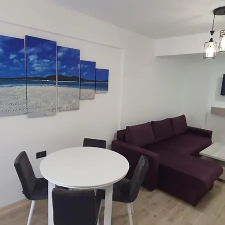 Infinity Pool & Spa Private Parking Apartment Navodari